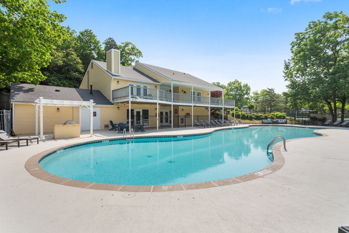 Brentwood Oaks Image 33