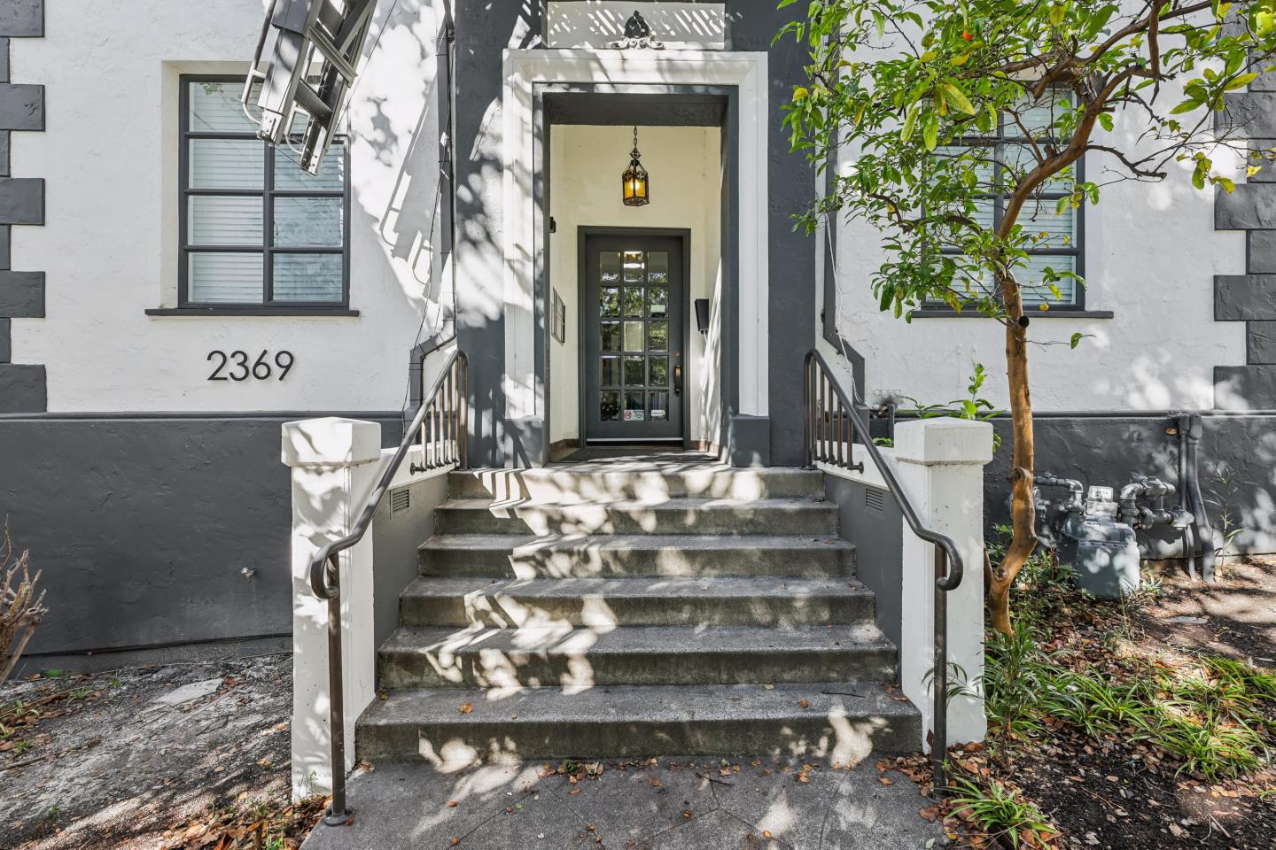 2369 Le Conte Avenue Image 6