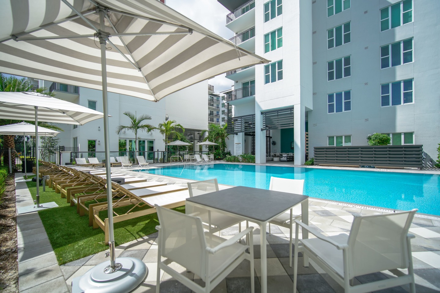10X Living at Fort Lauderdale Image 11