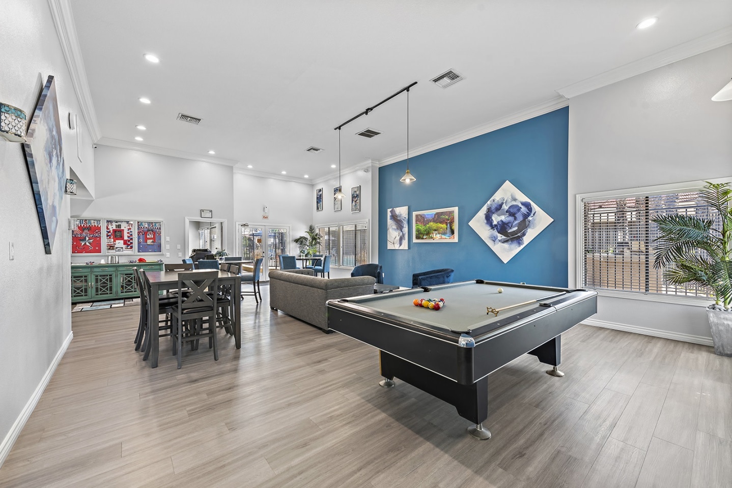 Centrepointe Image 11