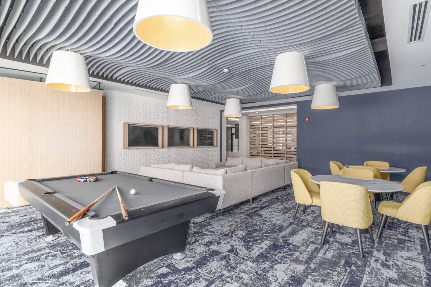 The Flats at Jenkintown  Apartments and Townhomes Image 3