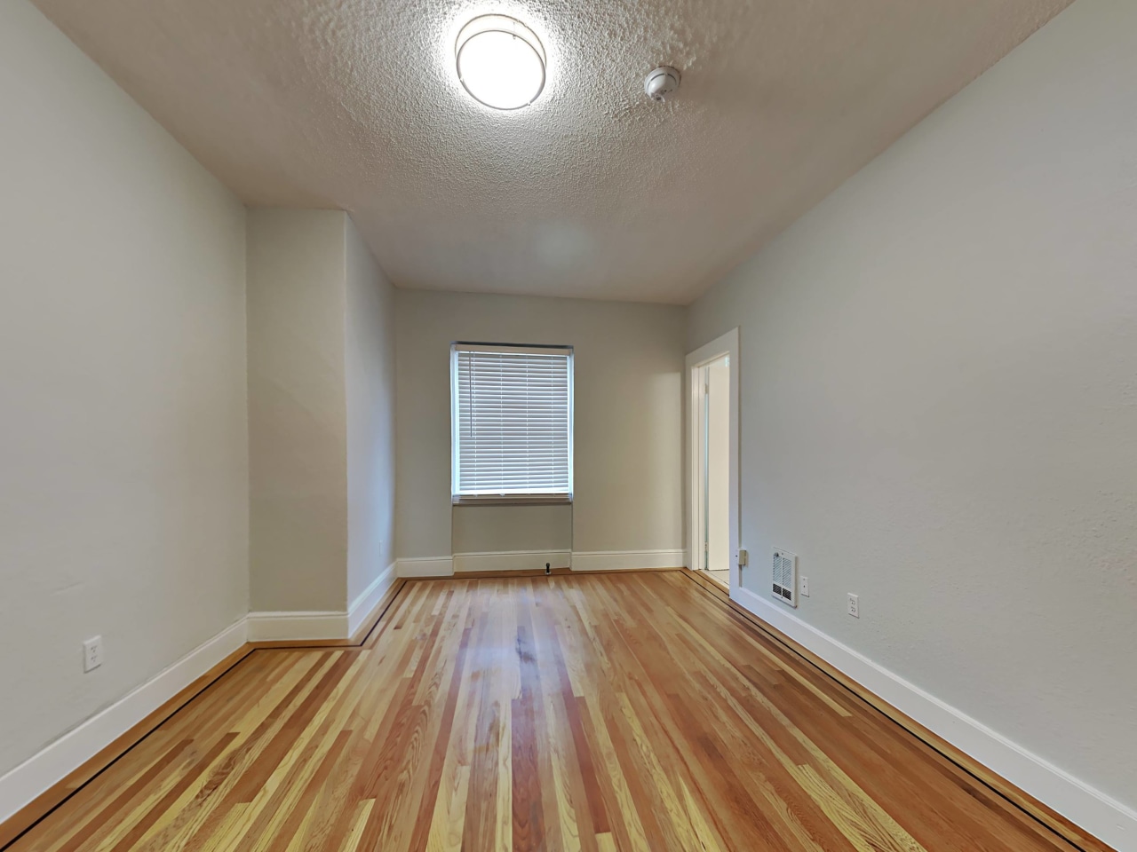 840 Van Ness Image 13