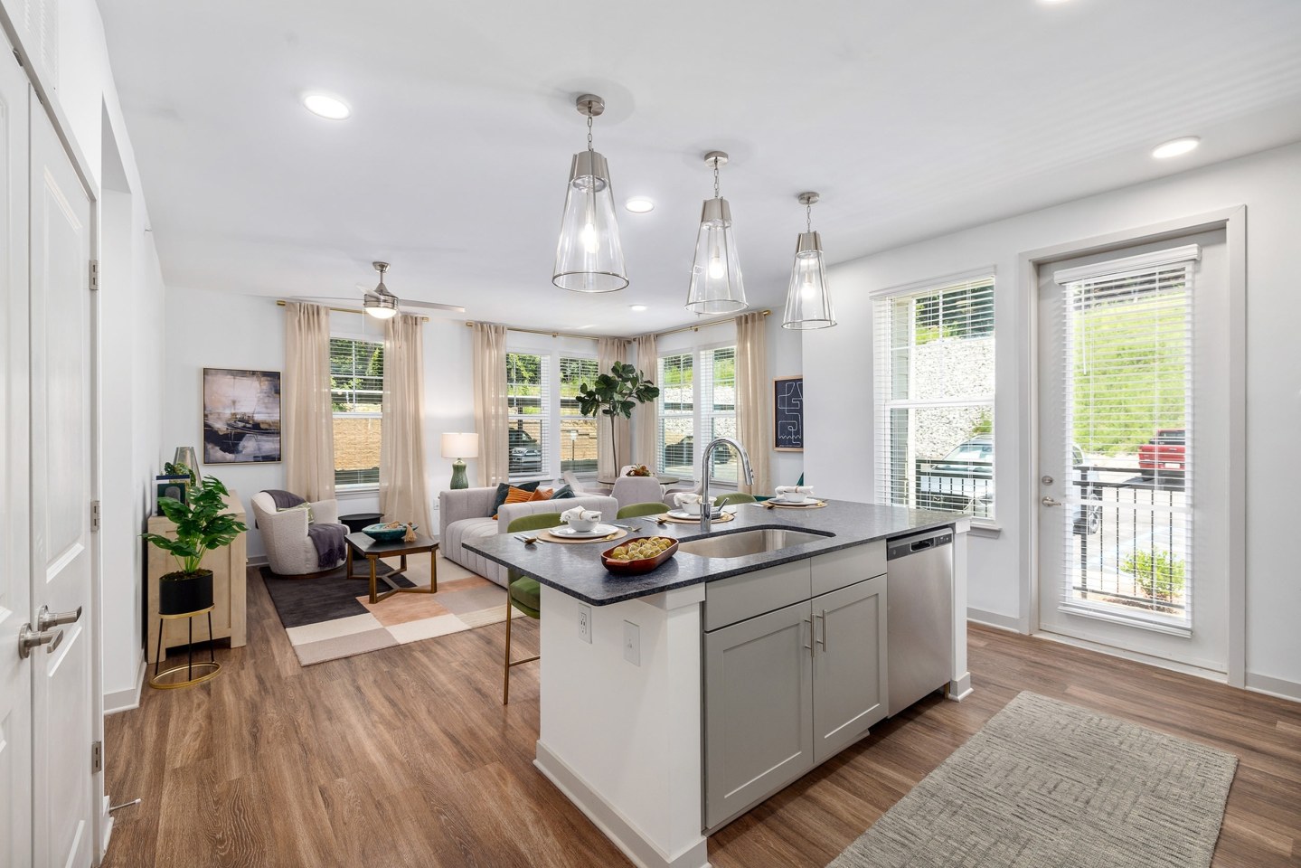 55+ Senior Living Community - Overture Tributary Apartment Homes Image 7