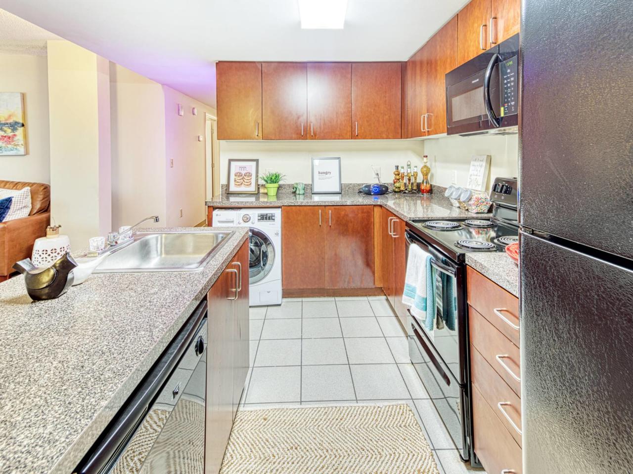 100 Midtown Image 11