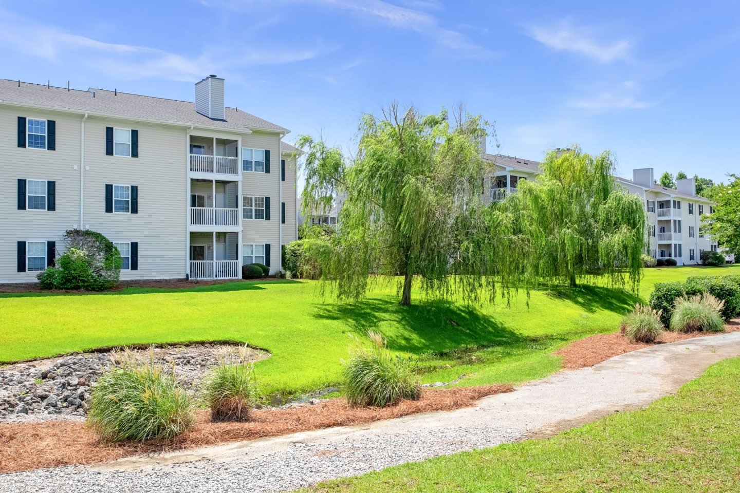Still Meadow Village Apartments Image 10