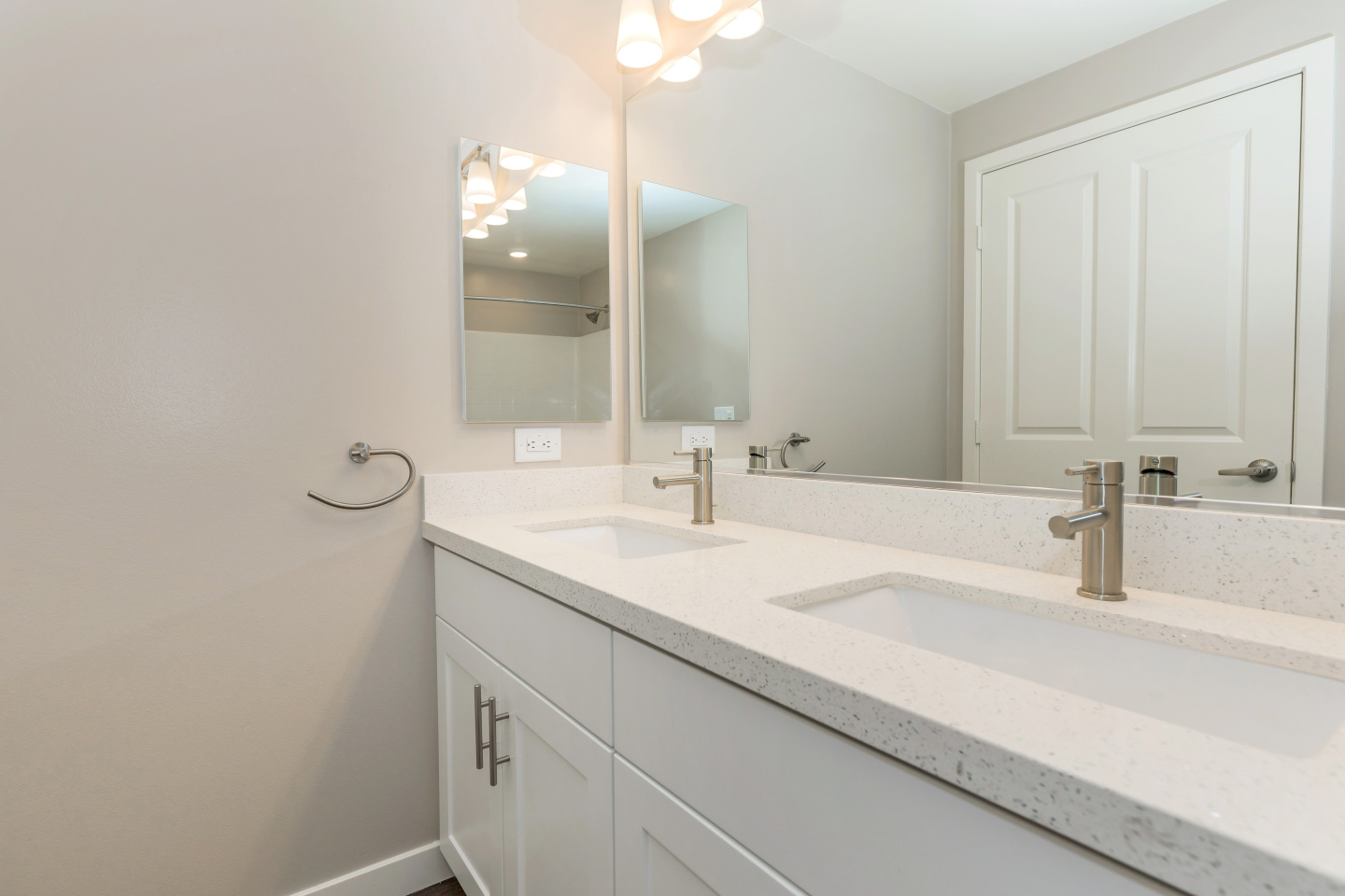 Los Alamitos Luxury Apartments Image 56