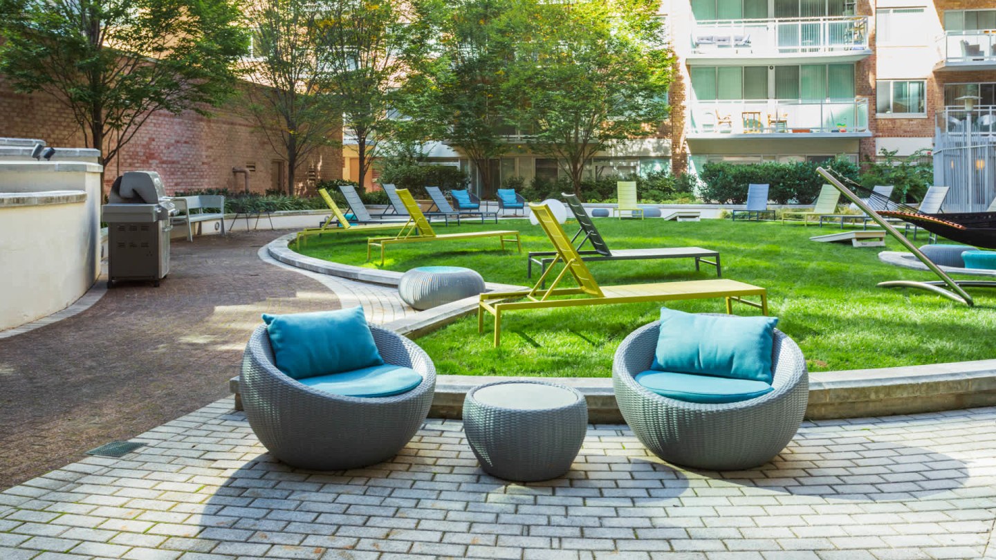 The Flats at Dupont Circle Image 33