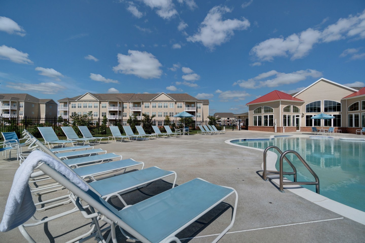 Leander Lakes Luxury Apartment Homes Image 7