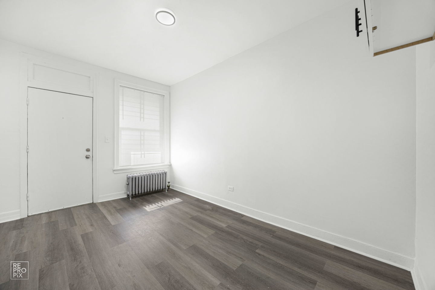 8101 S Drexel Ave Image 15