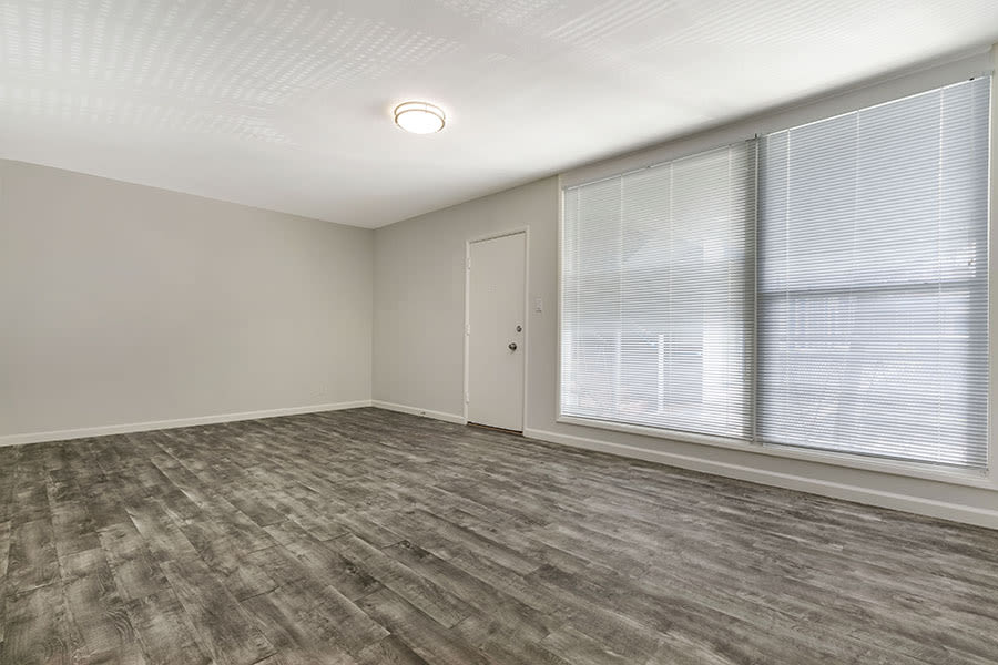 444 28th Street Apartments Image 25