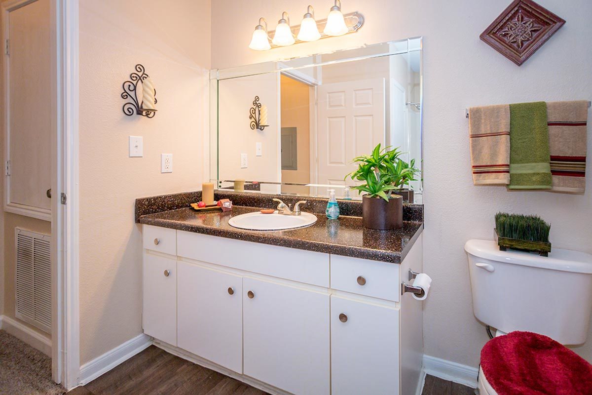 Catalina Village Apartment Homes Image 5