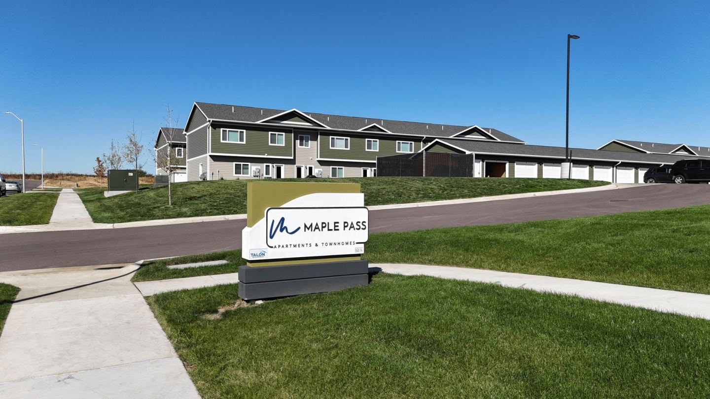 Maple Pass Apartments & Townhomes Image 9