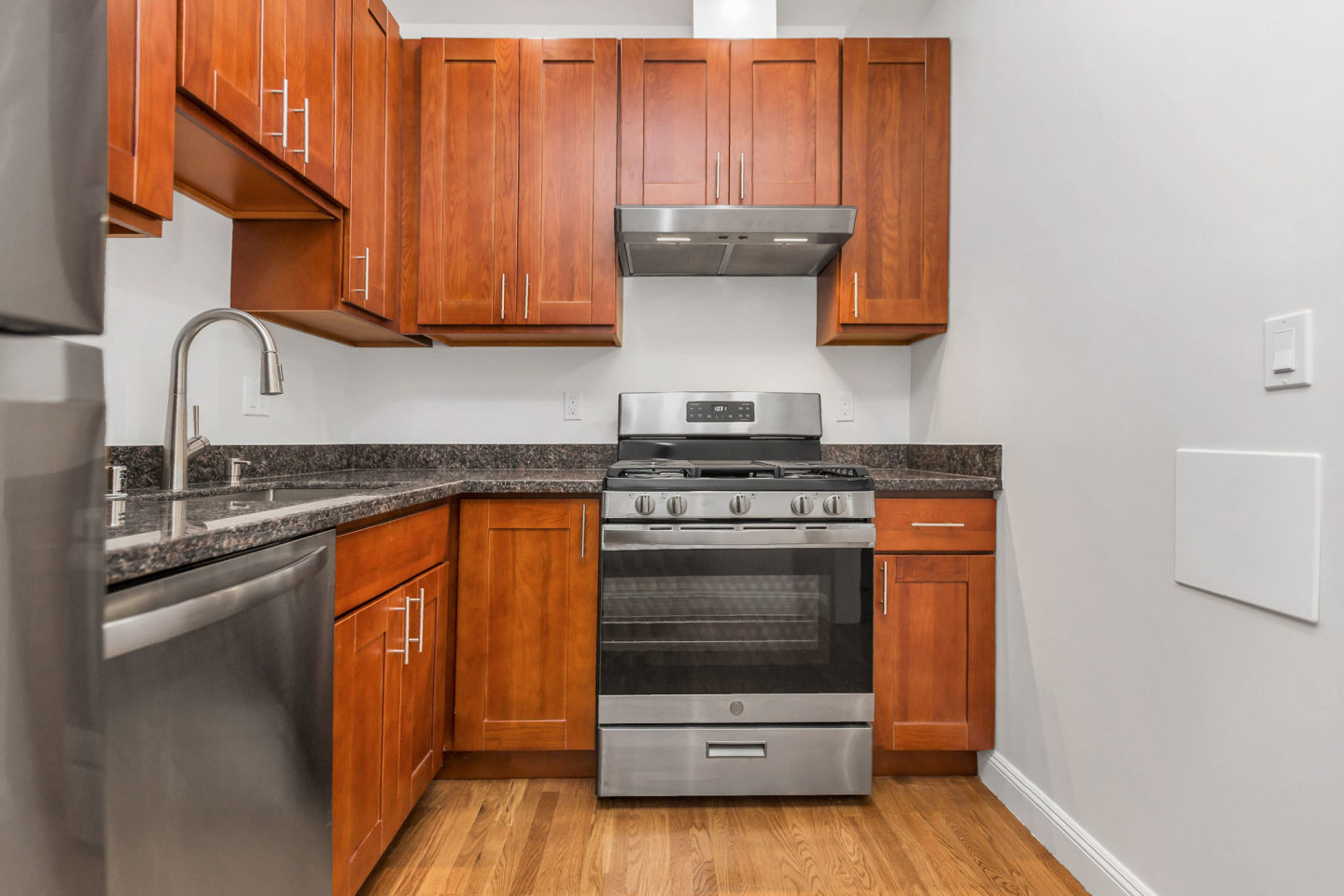 517 36th Avenue Apartments Image 11