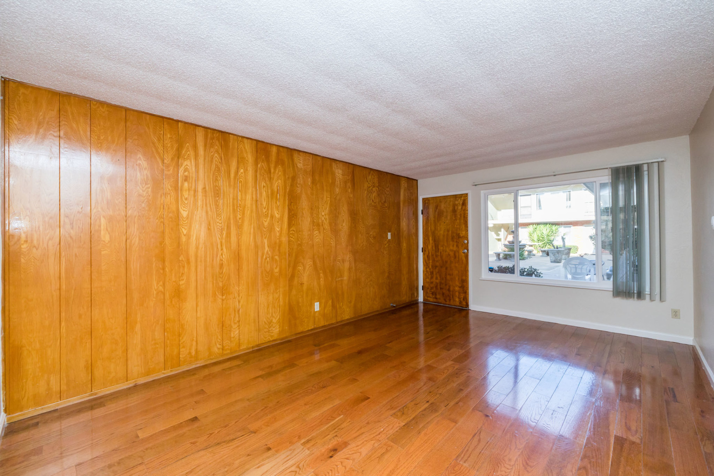 276 Adams Street Image 15
