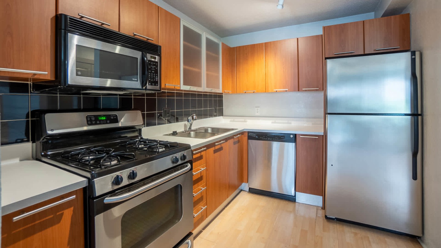 The Flats at Dupont Circle Image 8