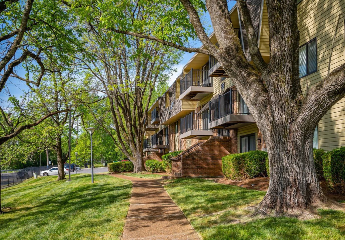 Nob Hill Apartments Image 38