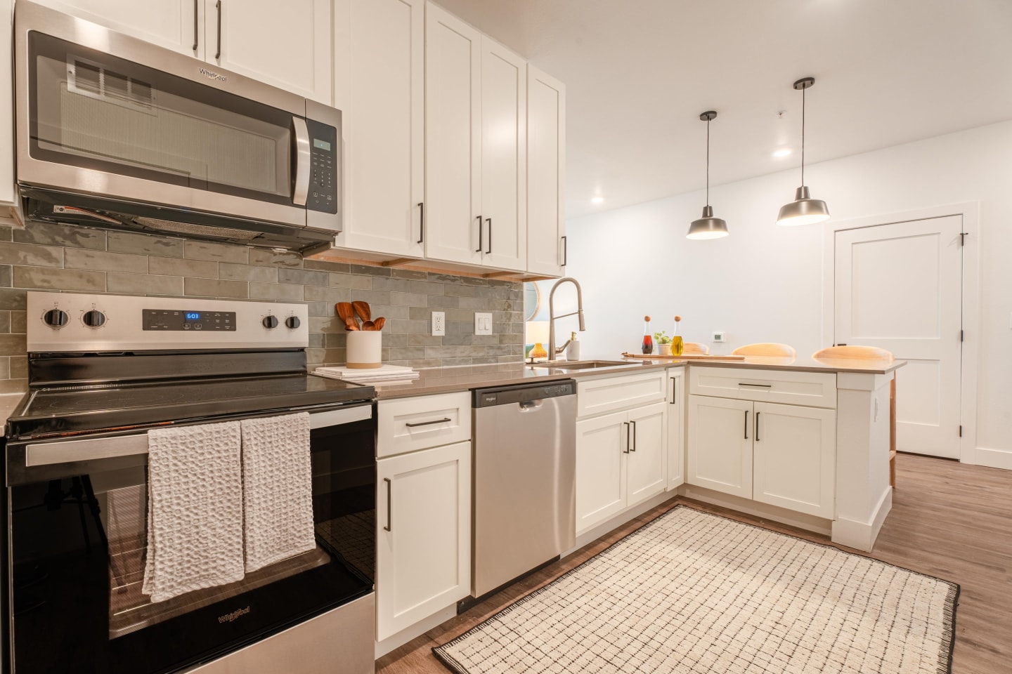 Maverick Modern Apartments Image 36