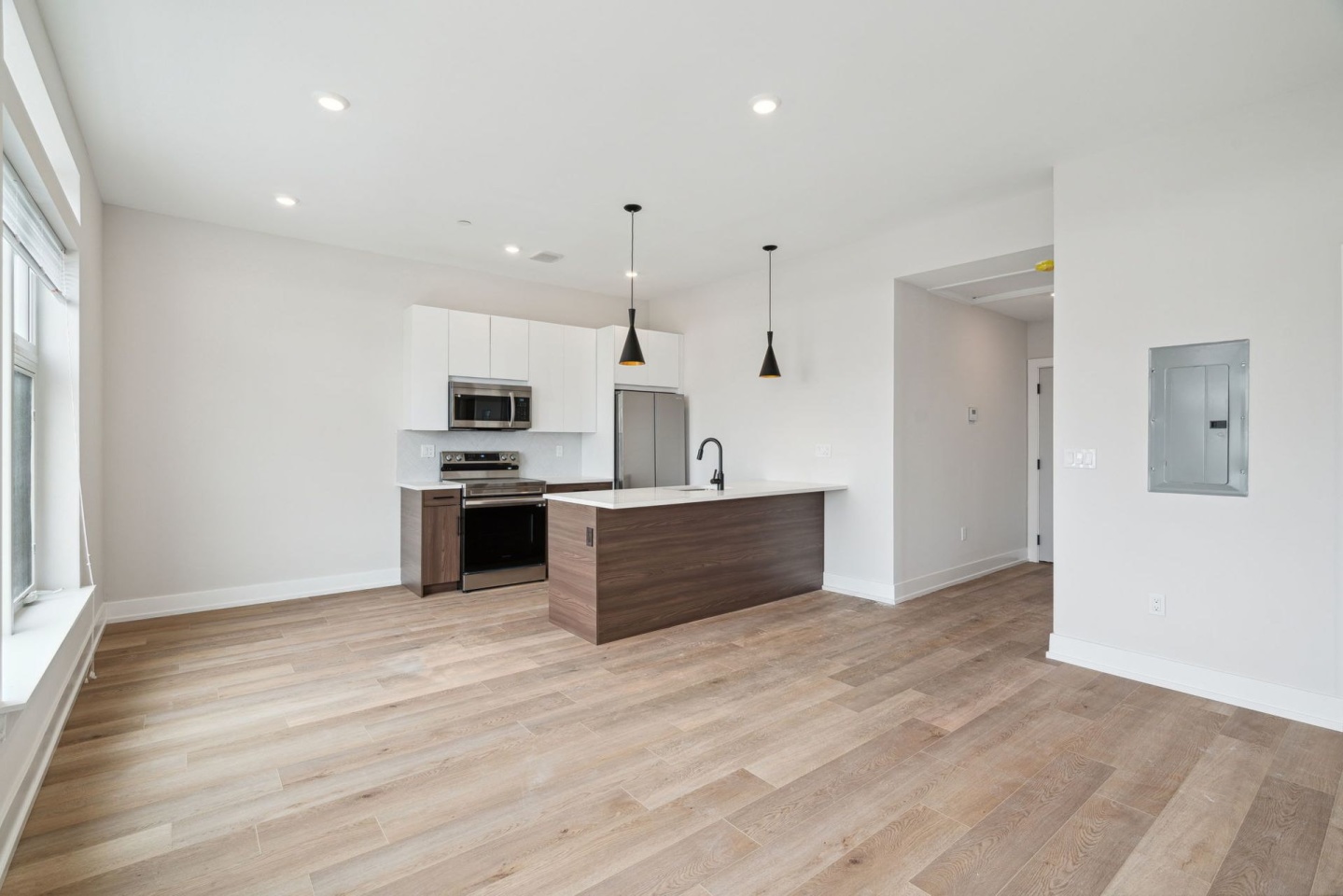 720 Thompson Street Image 58