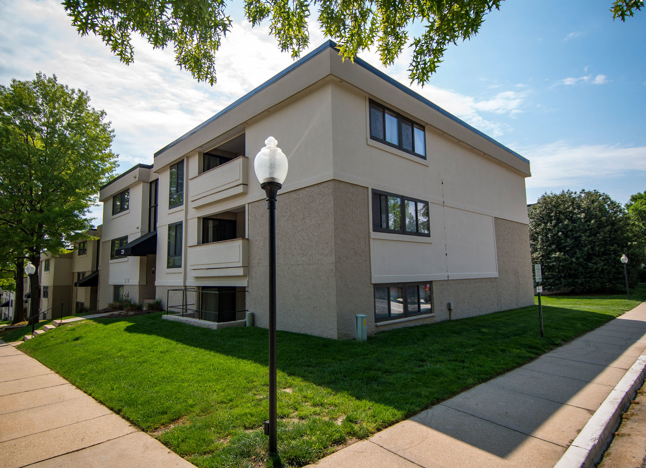 Ashley Apartments Image 2