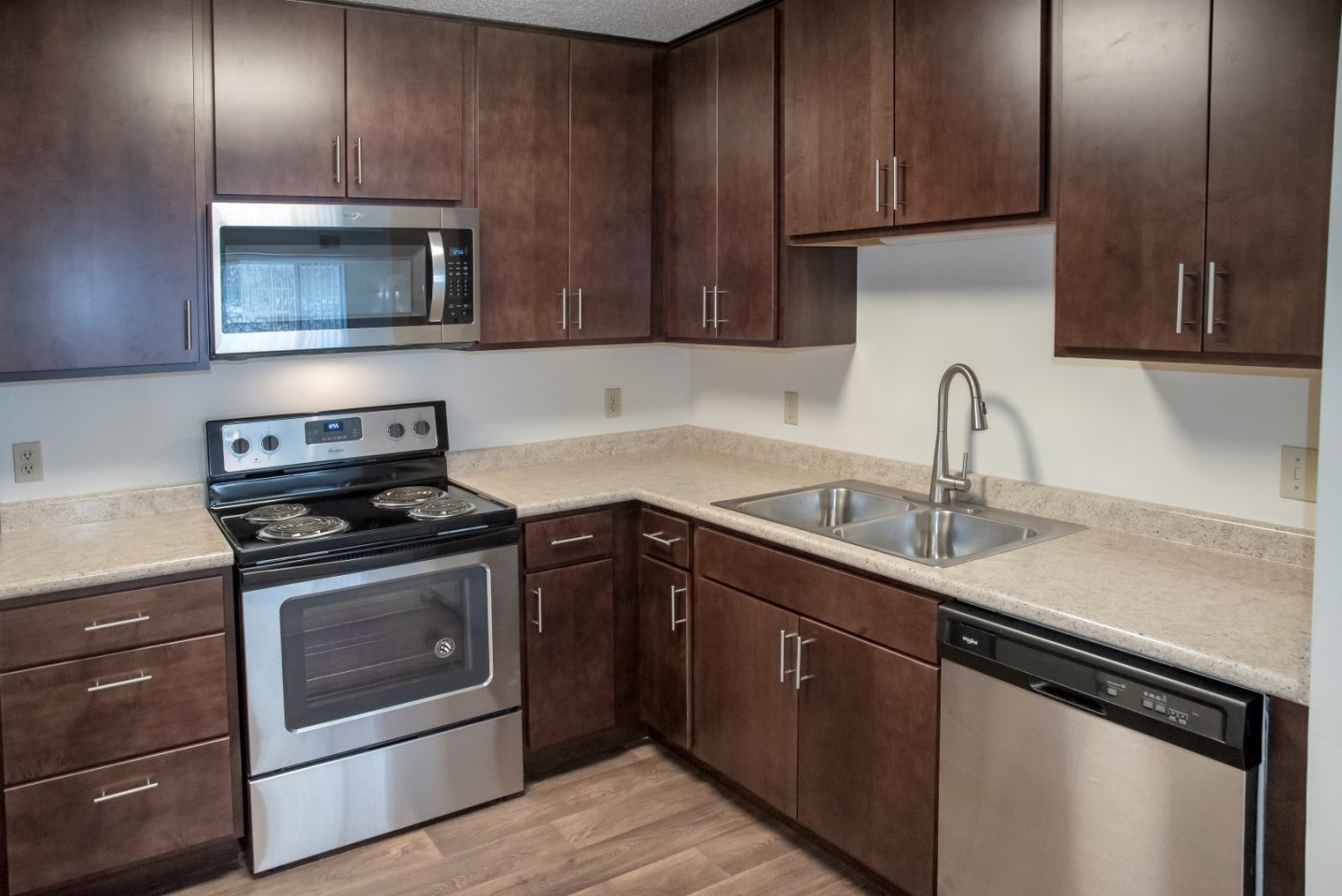 Greystone Heights Image 27