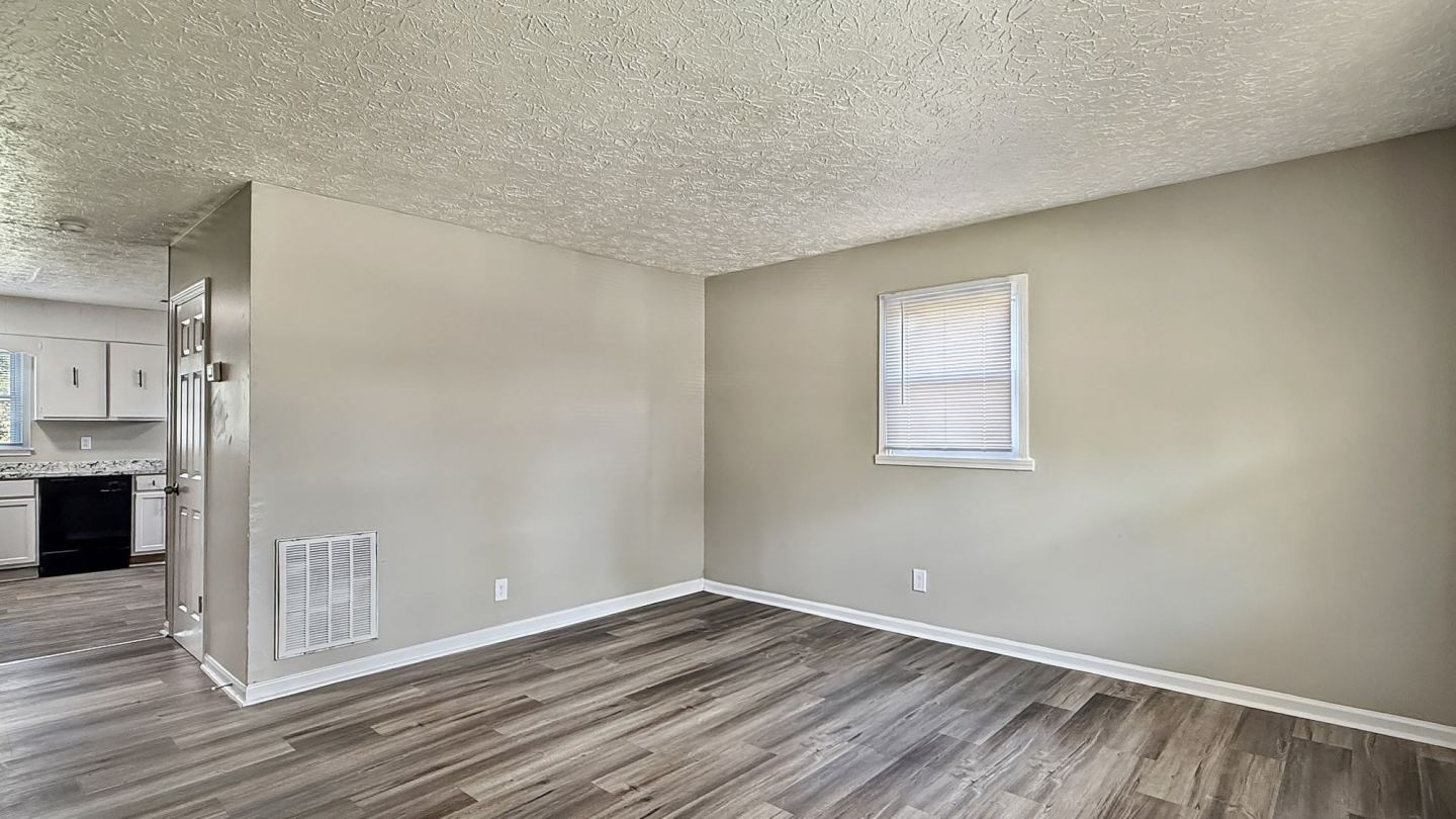 Holly Hills Image 20