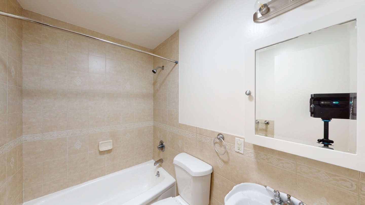 1085 South Van Ness Image 6