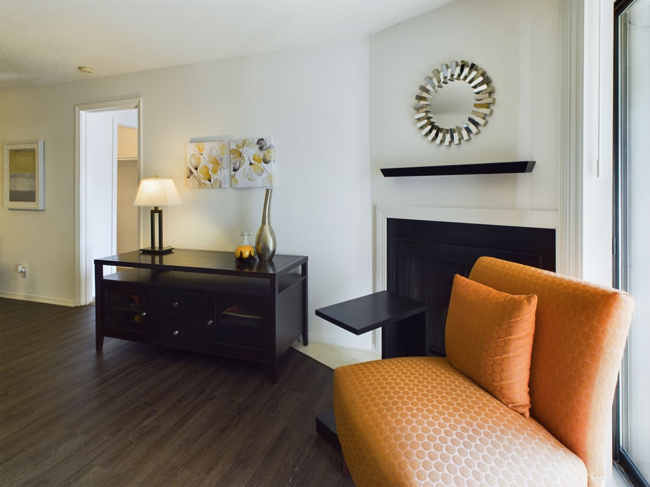 Raintree Apartments Image 7