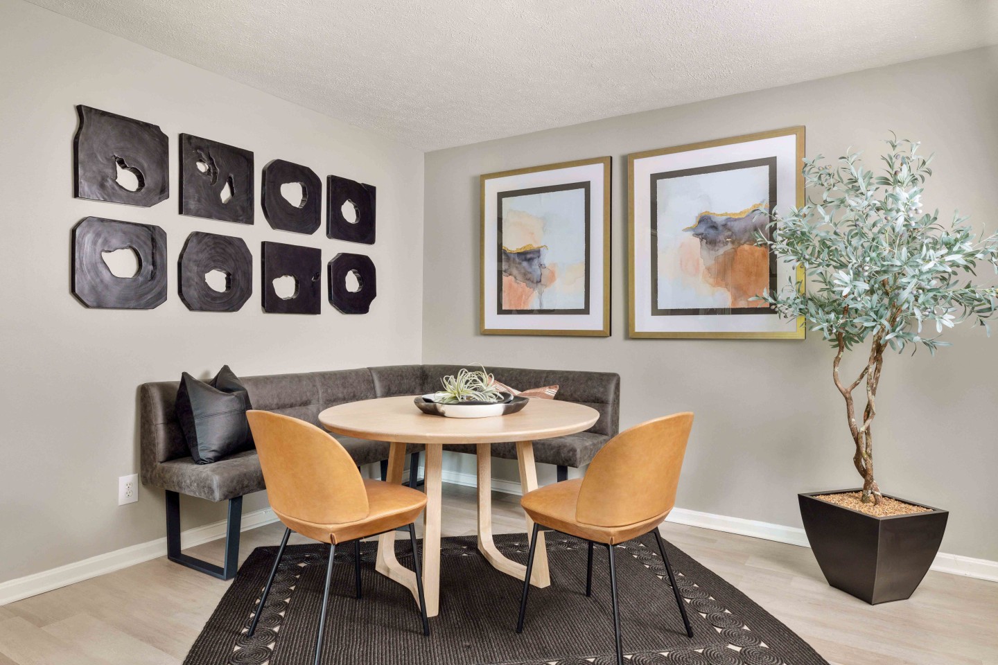 Plainview Apartments Image 8