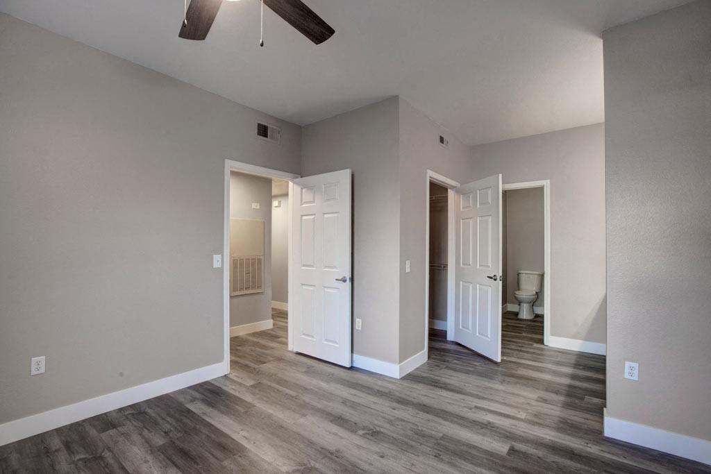 Broadleaf Apartments Image 2