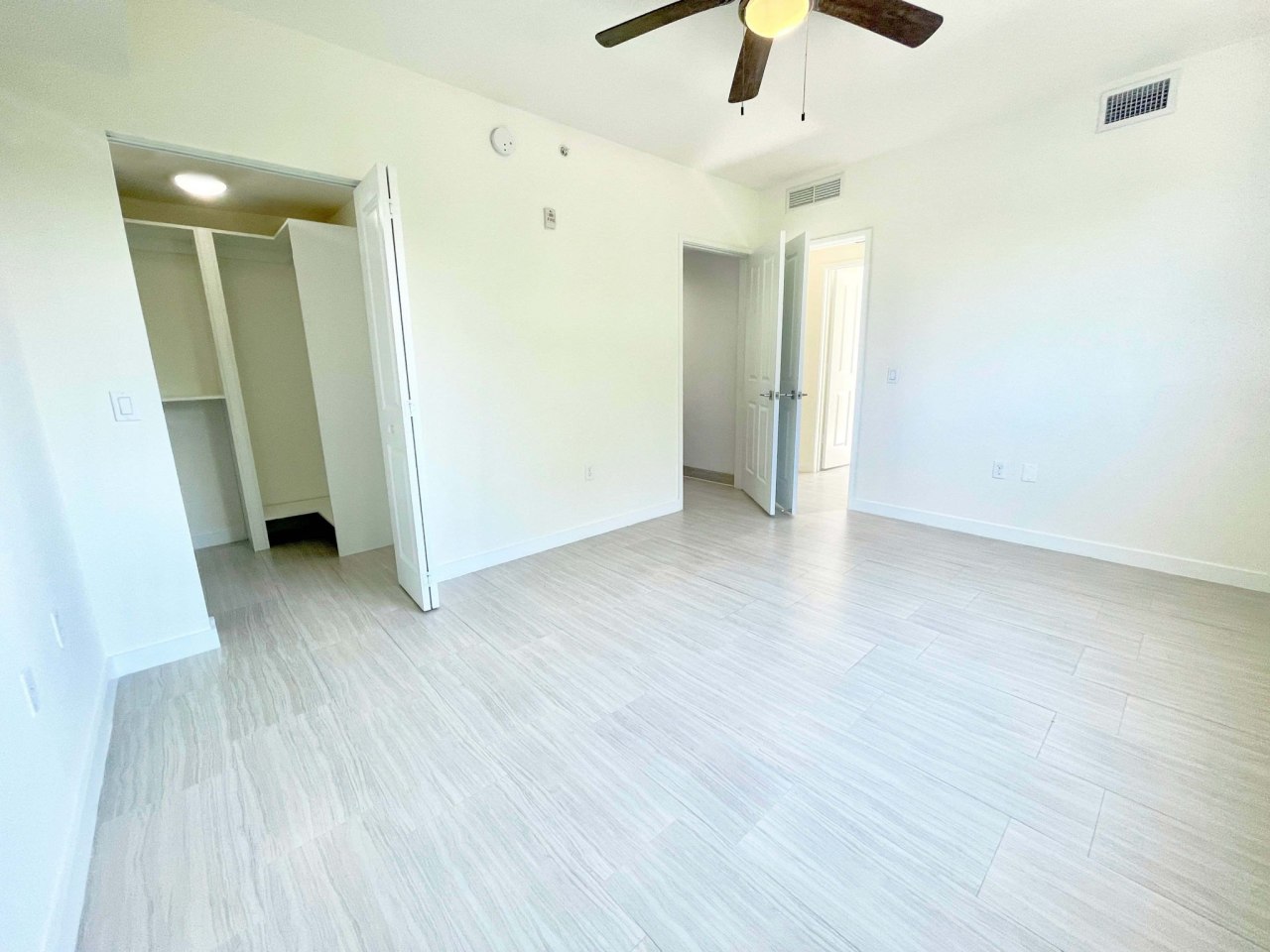Miami Bay Waterfront Midtown Residences Image 29