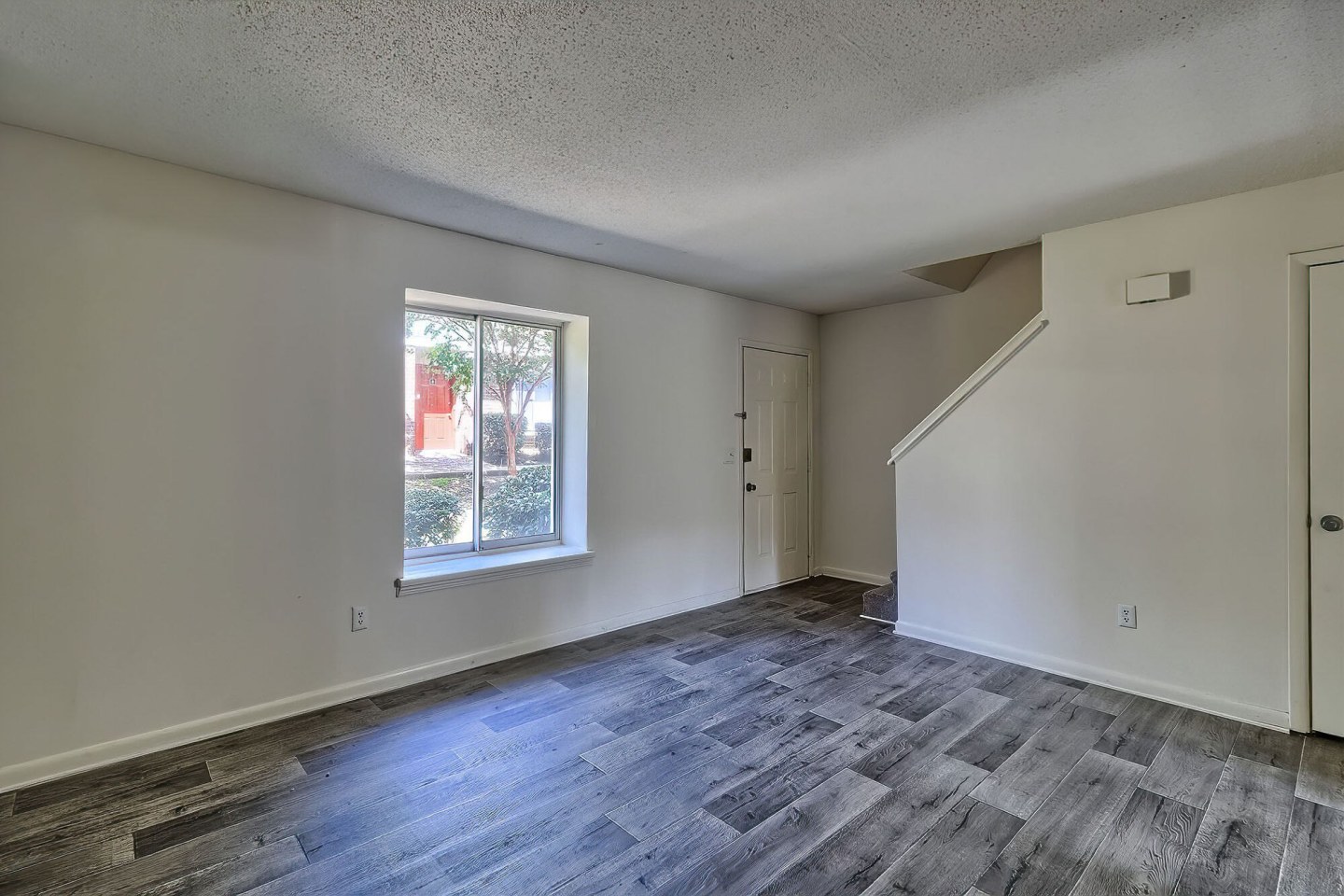 The Farrington Apartment Homes Image 12