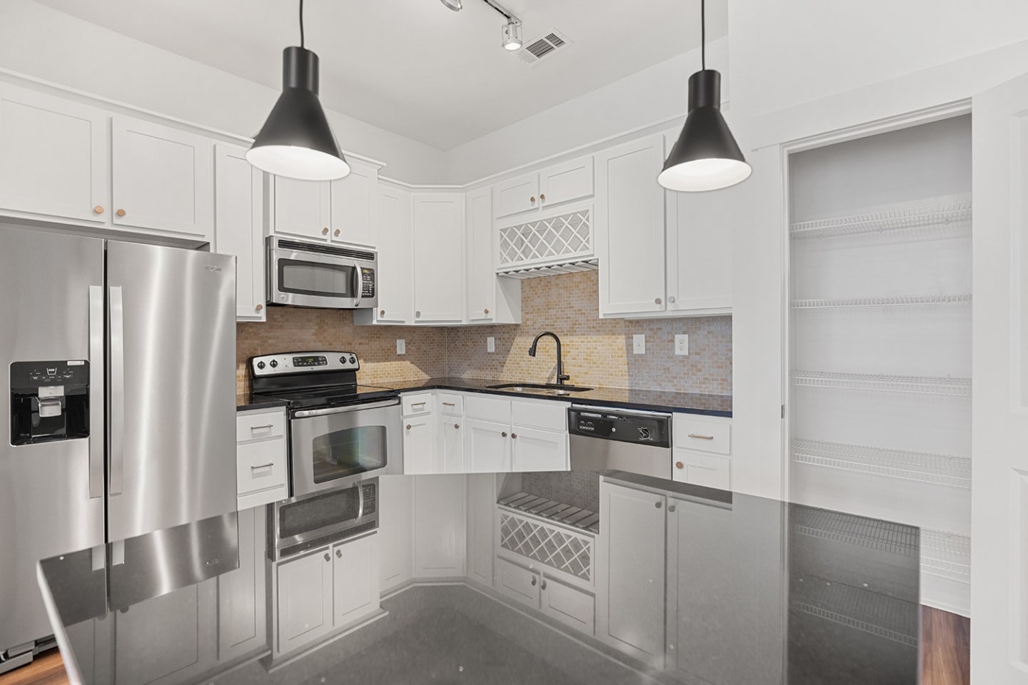 Lofts at Weston Lakeside Image 25