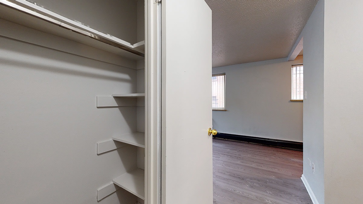 Stardust Apartments Image 7