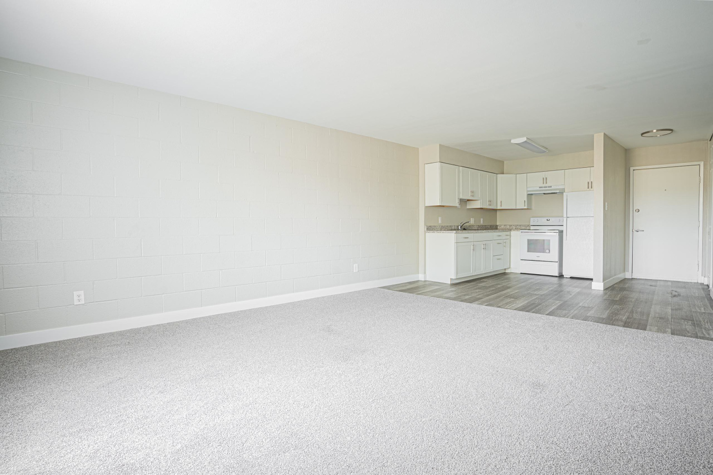 Regency Park Apartments Image 9