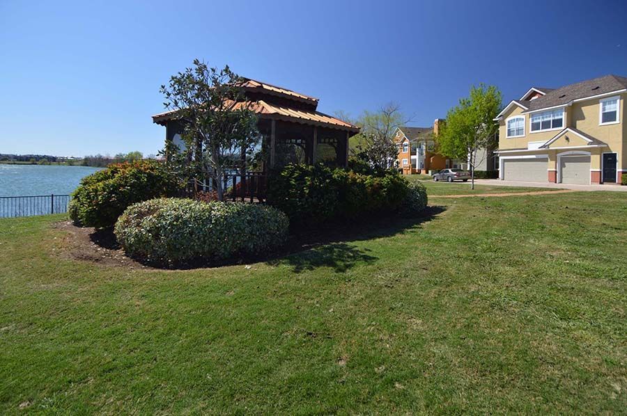 Lakepointe Residences Image 18