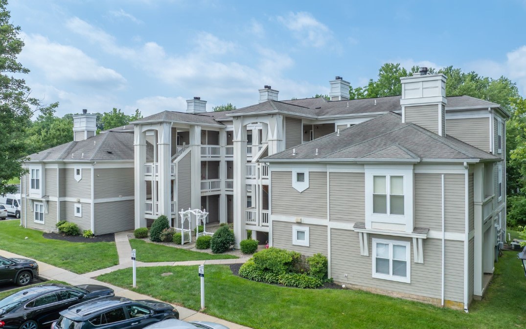 Stonington Farm Apartments Image 4