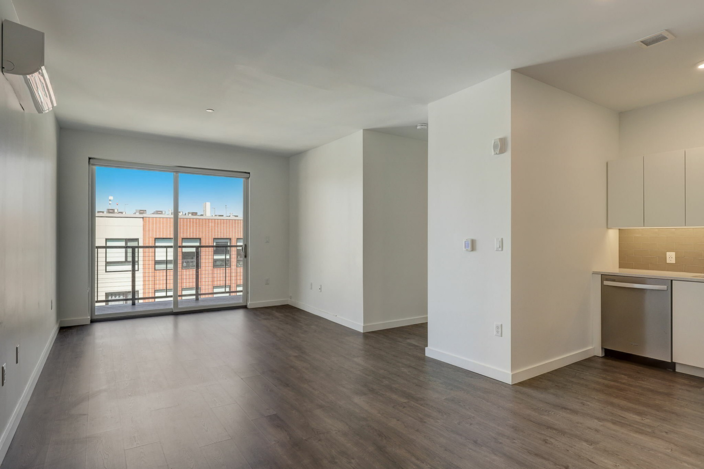 3200 Washington Image 46