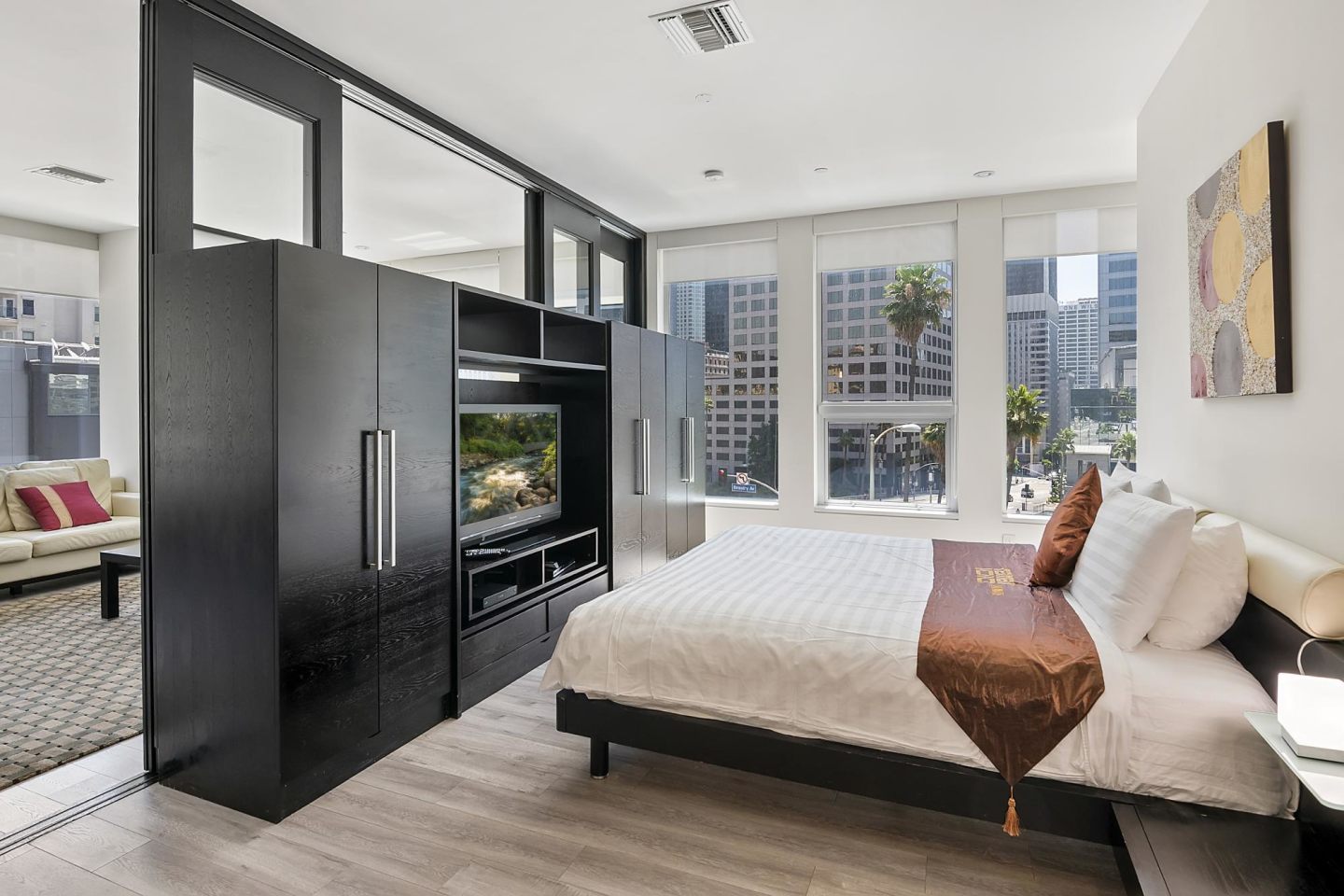 TENTEN Wilshire + TENTEN Downtown Image 55