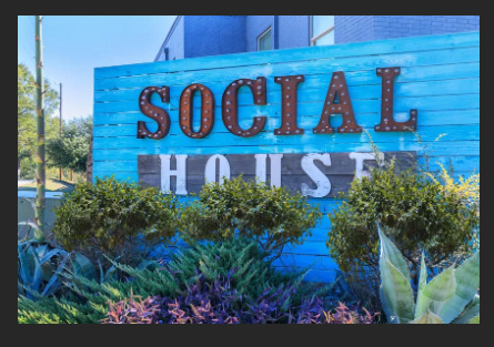 Social House Image 11