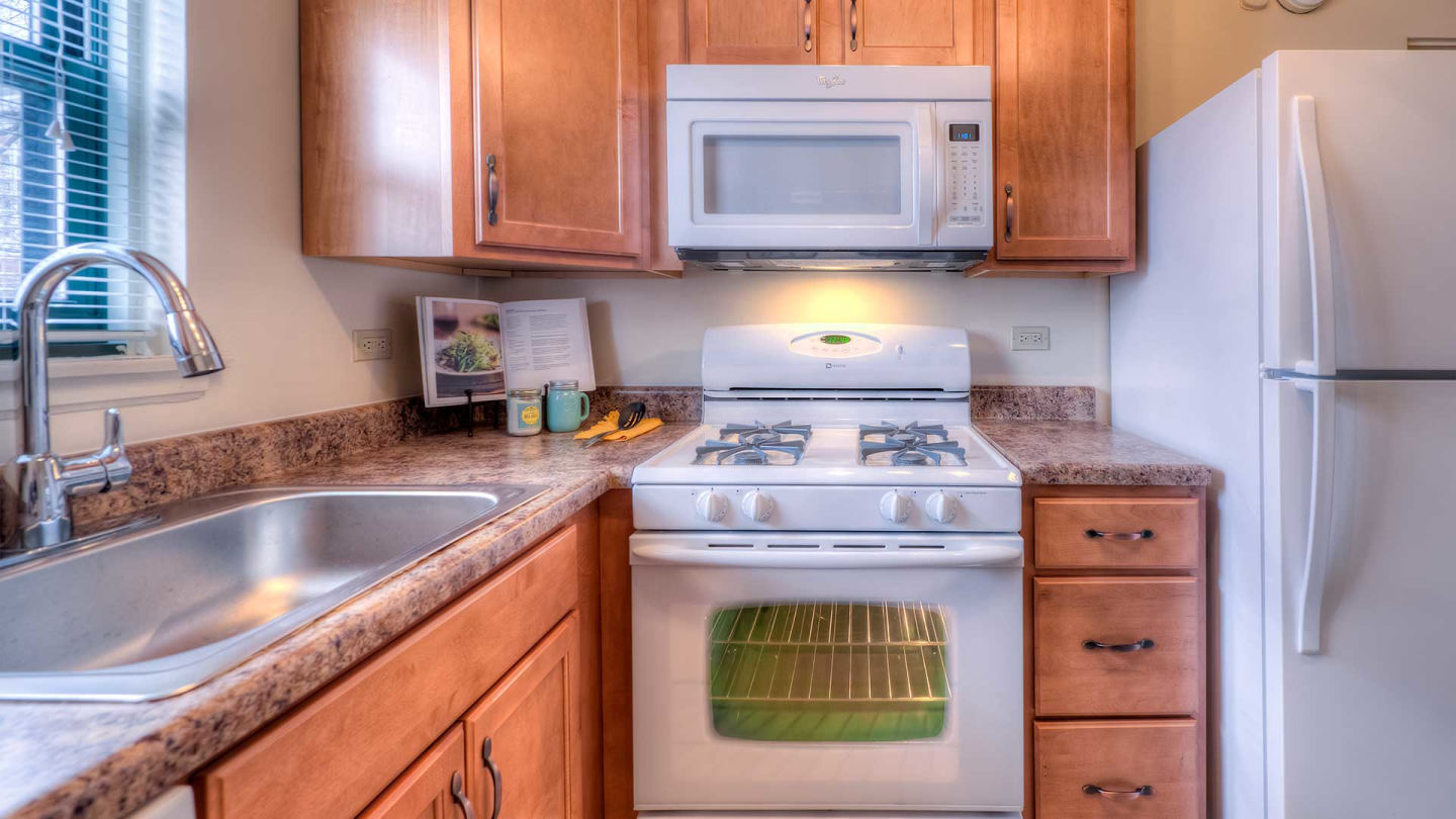HOMESTEAD APARTMENTS Image 3