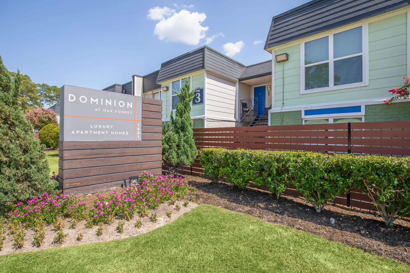Dominion at Oak Forest Apartments Image 4
