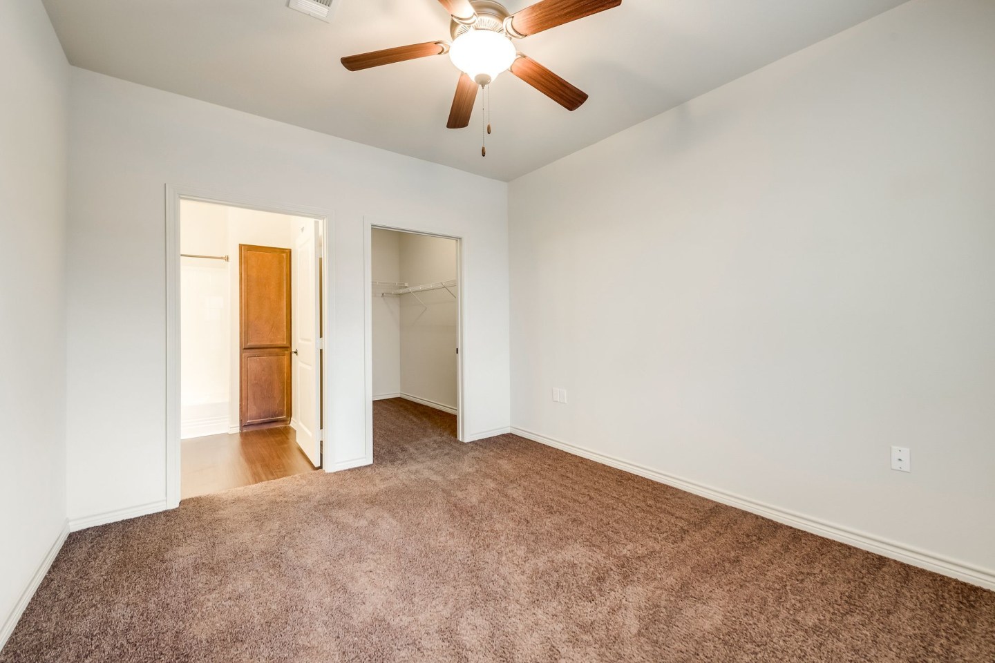 Majors Place Image 19