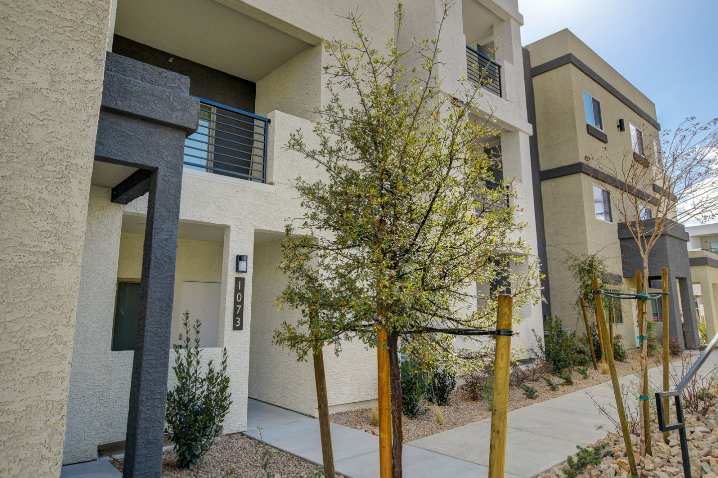 Maverick Image 208
