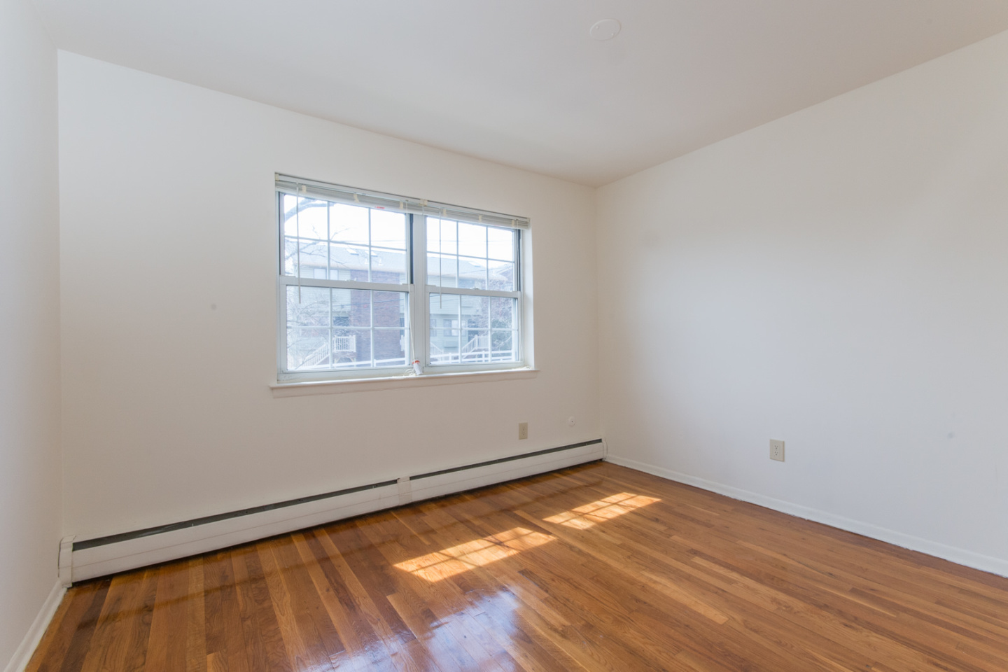 Oak Terrace Image 6