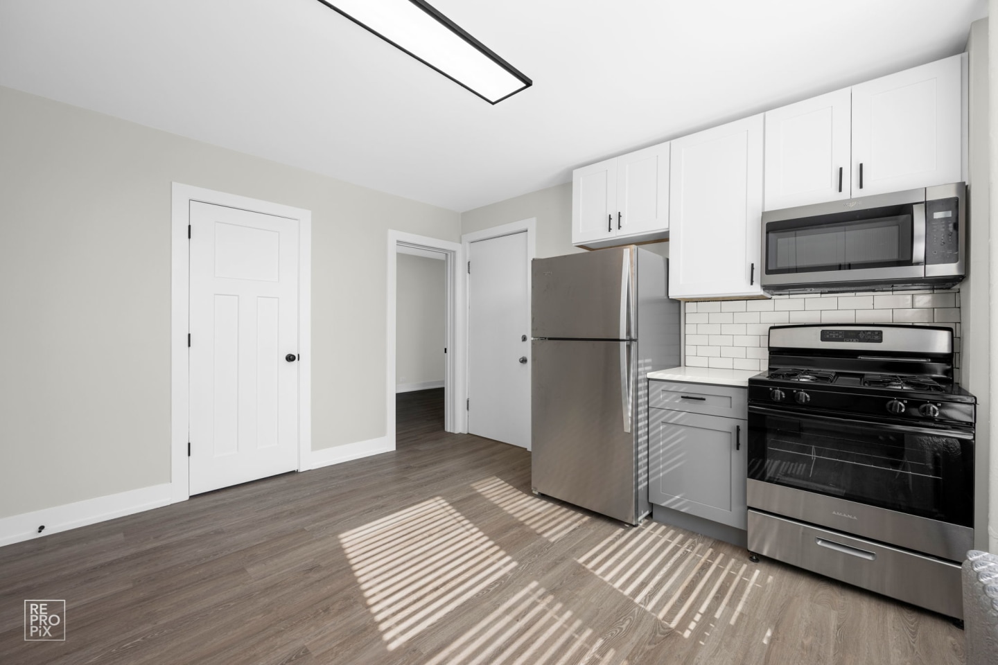 722 S Racine Image 11
