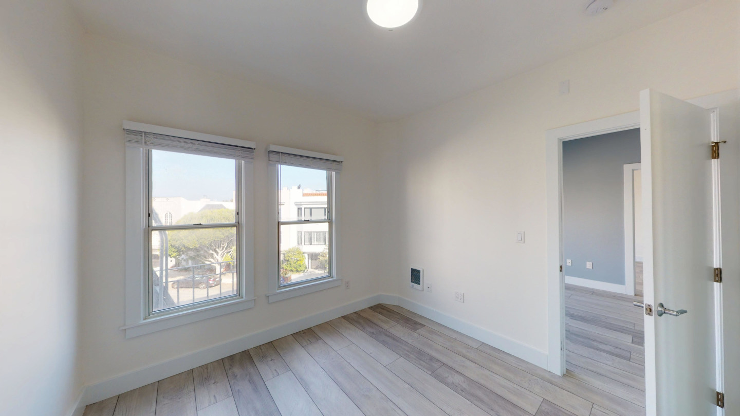 225 Mallorca Way Image 3