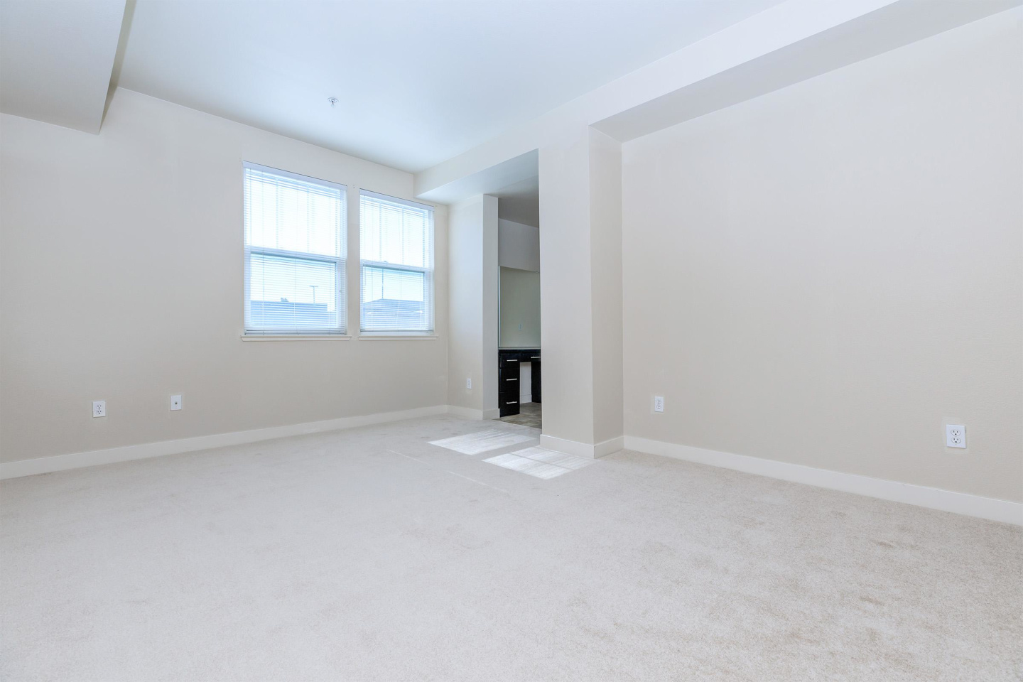 Oak Walk Image 38