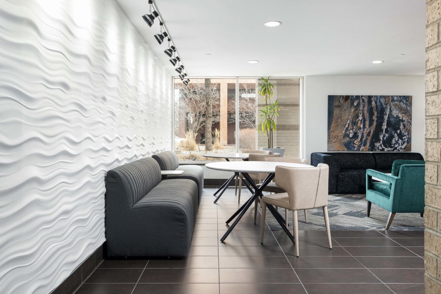 300 East Seventeenth Image 19