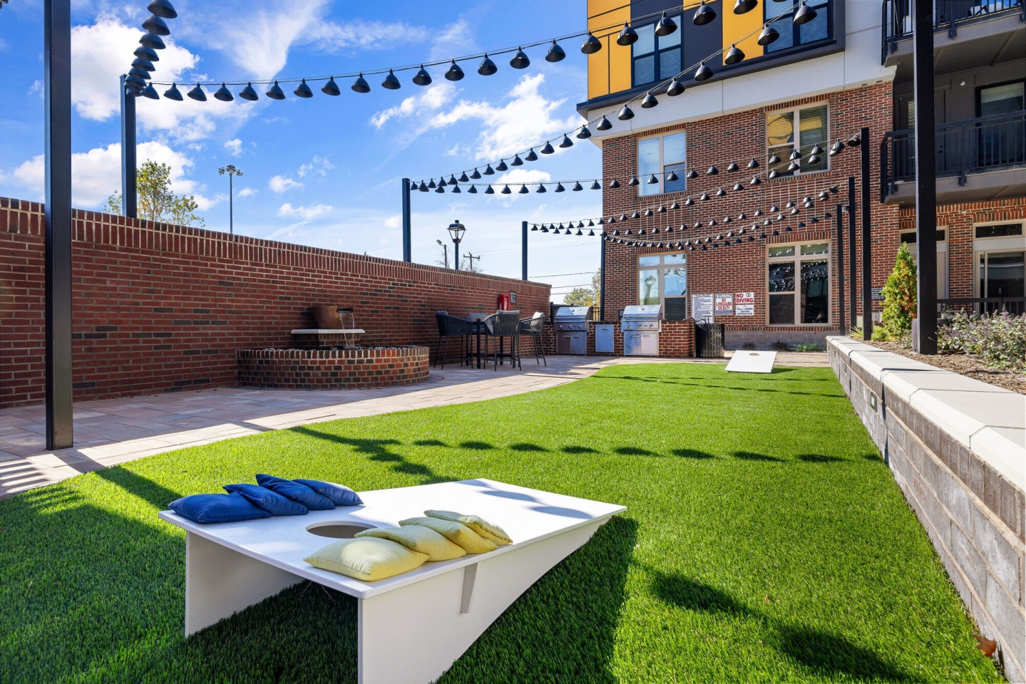 The Artreaux Apartments and Townhomes Image 38