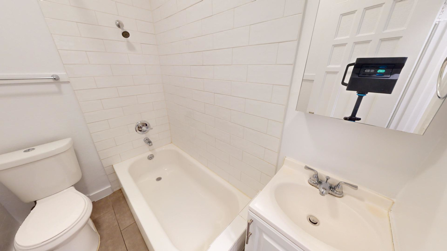 701 Taylor Image 6
